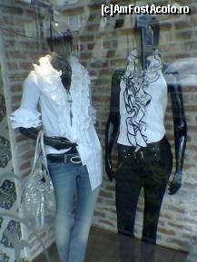 [P16] Moda în Ankara. Care burqa oameni buni? Și toate astea i se datorează lui Ataturk.  » foto by mauricius*
 - 
<span class="allrVoted glyphicon glyphicon-heart hidden" id="av416489"></span>
<a class="m-l-10 hidden" id="sv416489" onclick="voting_Foto_DelVot(,416489,14053)" role="button">șterge vot <span class="glyphicon glyphicon-remove"></span></a>
<a id="v9416489" class=" c-red"  onclick="voting_Foto_SetVot(416489)" role="button"><span class="glyphicon glyphicon-heart-empty"></span> <b>LIKE</b> = Votează poza</a> <img class="hidden"  id="f416489W9" src="/imagini/loader.gif" border="0" /><span class="AjErrMes hidden" id="e416489ErM"></span>