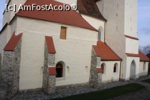 [P12] Cisnădie, Ansamblul Bisericii Evanghelice Fortificate, Biserica în dreapta se vede puțin din Turnul Lateral de Apărare » foto by mprofeanu
 - 
<span class="allrVoted glyphicon glyphicon-heart hidden" id="av1401281"></span>
<a class="m-l-10 hidden" id="sv1401281" onclick="voting_Foto_DelVot(,1401281,14095)" role="button">șterge vot <span class="glyphicon glyphicon-remove"></span></a>
<a id="v91401281" class=" c-red"  onclick="voting_Foto_SetVot(1401281)" role="button"><span class="glyphicon glyphicon-heart-empty"></span> <b>LIKE</b> = Votează poza</a> <img class="hidden"  id="f1401281W9" src="/imagini/loader.gif" border="0" /><span class="AjErrMes hidden" id="e1401281ErM"></span>