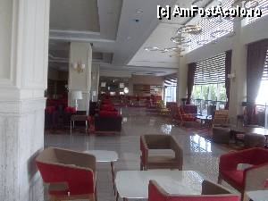 [P04] Loby bar. Are şi o terasă ce aproape înconjoară clădirea. Ideal ptr mine - se pot servi uşor facilităţile lobby-bar, fuma & folosi internetul :)  » foto by tm67bru
 - 
<span class="allrVoted glyphicon glyphicon-heart hidden" id="av418092"></span>
<a class="m-l-10 hidden" id="sv418092" onclick="voting_Foto_DelVot(,418092,14104)" role="button">șterge vot <span class="glyphicon glyphicon-remove"></span></a>
<a id="v9418092" class=" c-red"  onclick="voting_Foto_SetVot(418092)" role="button"><span class="glyphicon glyphicon-heart-empty"></span> <b>LIKE</b> = Votează poza</a> <img class="hidden"  id="f418092W9" src="/imagini/loader.gif" border="0" /><span class="AjErrMes hidden" id="e418092ErM"></span>