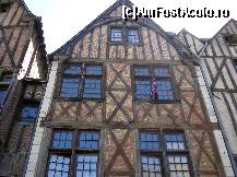 [P40] Tours - Centrul vechi.  » foto by doina_c24
 - 
<span class="allrVoted glyphicon glyphicon-heart hidden" id="av418949"></span>
<a class="m-l-10 hidden" id="sv418949" onclick="voting_Foto_DelVot(,418949,14117)" role="button">șterge vot <span class="glyphicon glyphicon-remove"></span></a>
<a id="v9418949" class=" c-red"  onclick="voting_Foto_SetVot(418949)" role="button"><span class="glyphicon glyphicon-heart-empty"></span> <b>LIKE</b> = Votează poza</a> <img class="hidden"  id="f418949W9" src="/imagini/loader.gif" border="0" /><span class="AjErrMes hidden" id="e418949ErM"></span>