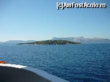 [P07] Vedere de pe ferryboat. Se zareste o insulita nelocuita, pe care am hotarat sa o cumparam, sa ne mutam acolo si sa crestem capre! Glumesc.  » foto by lidiacojea
 - 
<span class="allrVoted glyphicon glyphicon-heart hidden" id="av419216"></span>
<a class="m-l-10 hidden" id="sv419216" onclick="voting_Foto_DelVot(,419216,14123)" role="button">șterge vot <span class="glyphicon glyphicon-remove"></span></a>
<a id="v9419216" class=" c-red"  onclick="voting_Foto_SetVot(419216)" role="button"><span class="glyphicon glyphicon-heart-empty"></span> <b>LIKE</b> = Votează poza</a> <img class="hidden"  id="f419216W9" src="/imagini/loader.gif" border="0" /><span class="AjErrMes hidden" id="e419216ErM"></span>