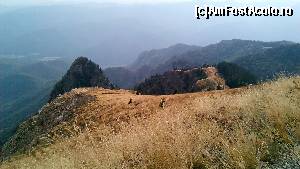 [P18] Muntii Cozia si in departare Oltul.  » foto by noi doi
 - 
<span class="allrVoted glyphicon glyphicon-heart hidden" id="av654941"></span>
<a class="m-l-10 hidden" id="sv654941" onclick="voting_Foto_DelVot(,654941,14154)" role="button">șterge vot <span class="glyphicon glyphicon-remove"></span></a>
<a id="v9654941" class=" c-red"  onclick="voting_Foto_SetVot(654941)" role="button"><span class="glyphicon glyphicon-heart-empty"></span> <b>LIKE</b> = Votează poza</a> <img class="hidden"  id="f654941W9" src="/imagini/loader.gif" border="0" /><span class="AjErrMes hidden" id="e654941ErM"></span>