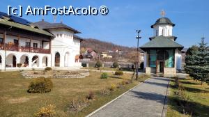 [P19] Manastirea si insula Ostrov » foto by vlado2
 - 
<span class="allrVoted glyphicon glyphicon-heart hidden" id="av1523712"></span>
<a class="m-l-10 hidden" id="sv1523712" onclick="voting_Foto_DelVot(,1523712,14154)" role="button">șterge vot <span class="glyphicon glyphicon-remove"></span></a>
<a id="v91523712" class=" c-red"  onclick="voting_Foto_SetVot(1523712)" role="button"><span class="glyphicon glyphicon-heart-empty"></span> <b>LIKE</b> = Votează poza</a> <img class="hidden"  id="f1523712W9" src="/imagini/loader.gif" border="0" /><span class="AjErrMes hidden" id="e1523712ErM"></span>