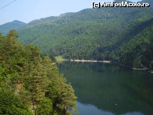 [P01] Lacul barajului de la Lotrisor, o frumusete rara.  » foto by vega06
 - 
<span class="allrVoted glyphicon glyphicon-heart hidden" id="av570895"></span>
<a class="m-l-10 hidden" id="sv570895" onclick="voting_Foto_DelVot(,570895,14154)" role="button">șterge vot <span class="glyphicon glyphicon-remove"></span></a>
<a id="v9570895" class=" c-red"  onclick="voting_Foto_SetVot(570895)" role="button"><span class="glyphicon glyphicon-heart-empty"></span> <b>LIKE</b> = Votează poza</a> <img class="hidden"  id="f570895W9" src="/imagini/loader.gif" border="0" /><span class="AjErrMes hidden" id="e570895ErM"></span>