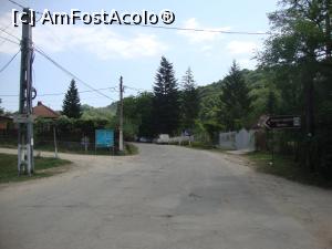 [P02] Din localitatea Bozioru pornește spre stânga un drum comunal către cătunul Nucu.  » foto by Floryn81
 - 
<span class="allrVoted glyphicon glyphicon-heart hidden" id="av939595"></span>
<a class="m-l-10 hidden" id="sv939595" onclick="voting_Foto_DelVot(,939595,14170)" role="button">șterge vot <span class="glyphicon glyphicon-remove"></span></a>
<a id="v9939595" class=" c-red"  onclick="voting_Foto_SetVot(939595)" role="button"><span class="glyphicon glyphicon-heart-empty"></span> <b>LIKE</b> = Votează poza</a> <img class="hidden"  id="f939595W9" src="/imagini/loader.gif" border="0" /><span class="AjErrMes hidden" id="e939595ErM"></span>