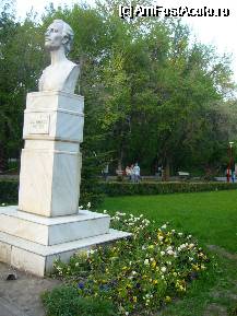 [P05] Parcul National - statuia lui Eminescu » foto by magdalena
 - 
<span class="allrVoted glyphicon glyphicon-heart hidden" id="av67629"></span>
<a class="m-l-10 hidden" id="sv67629" onclick="voting_Foto_DelVot(,67629,14175)" role="button">șterge vot <span class="glyphicon glyphicon-remove"></span></a>
<a id="v967629" class=" c-red"  onclick="voting_Foto_SetVot(67629)" role="button"><span class="glyphicon glyphicon-heart-empty"></span> <b>LIKE</b> = Votează poza</a> <img class="hidden"  id="f67629W9" src="/imagini/loader.gif" border="0" /><span class="AjErrMes hidden" id="e67629ErM"></span>