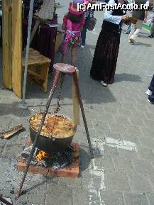 [P11] Campionatul international de gatit in aer liber- Piata Constitutiei, Bucuresti » foto by magdalena
 - 
<span class="allrVoted glyphicon glyphicon-heart hidden" id="av71311"></span>
<a class="m-l-10 hidden" id="sv71311" onclick="voting_Foto_DelVot(,71311,14175)" role="button">șterge vot <span class="glyphicon glyphicon-remove"></span></a>
<a id="v971311" class=" c-red"  onclick="voting_Foto_SetVot(71311)" role="button"><span class="glyphicon glyphicon-heart-empty"></span> <b>LIKE</b> = Votează poza</a> <img class="hidden"  id="f71311W9" src="/imagini/loader.gif" border="0" /><span class="AjErrMes hidden" id="e71311ErM"></span>