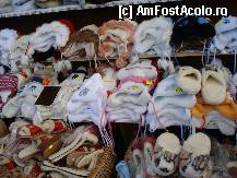 [P10] Sibiu -Piata Mare - Targul de Craciun, papuci si caciulite » foto by Diaura*
 - 
<span class="allrVoted glyphicon glyphicon-heart hidden" id="av284234"></span>
<a class="m-l-10 hidden" id="sv284234" onclick="voting_Foto_DelVot(,284234,14186)" role="button">șterge vot <span class="glyphicon glyphicon-remove"></span></a>
<a id="v9284234" class=" c-red"  onclick="voting_Foto_SetVot(284234)" role="button"><span class="glyphicon glyphicon-heart-empty"></span> <b>LIKE</b> = Votează poza</a> <img class="hidden"  id="f284234W9" src="/imagini/loader.gif" border="0" /><span class="AjErrMes hidden" id="e284234ErM"></span>