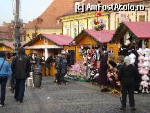 [P03] Sibiu -Piata Mare - Targul de Craciun, putina lume la acea ora » foto by Diaura*
 - 
<span class="allrVoted glyphicon glyphicon-heart hidden" id="av284225"></span>
<a class="m-l-10 hidden" id="sv284225" onclick="voting_Foto_DelVot(,284225,14186)" role="button">șterge vot <span class="glyphicon glyphicon-remove"></span></a>
<a id="v9284225" class=" c-red"  onclick="voting_Foto_SetVot(284225)" role="button"><span class="glyphicon glyphicon-heart-empty"></span> <b>LIKE</b> = Votează poza</a> <img class="hidden"  id="f284225W9" src="/imagini/loader.gif" border="0" /><span class="AjErrMes hidden" id="e284225ErM"></span>