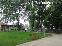 [P14] Zoo Oradea - aleile curate şi spaţiile verzi generoase.  » foto by creivean
 - 
<span class="allrVoted glyphicon glyphicon-heart hidden" id="av422810"></span>
<a class="m-l-10 hidden" id="sv422810" onclick="voting_Foto_DelVot(,422810,14194)" role="button">șterge vot <span class="glyphicon glyphicon-remove"></span></a>
<a id="v9422810" class=" c-red"  onclick="voting_Foto_SetVot(422810)" role="button"><span class="glyphicon glyphicon-heart-empty"></span> <b>LIKE</b> = Votează poza</a> <img class="hidden"  id="f422810W9" src="/imagini/loader.gif" border="0" /><span class="AjErrMes hidden" id="e422810ErM"></span>