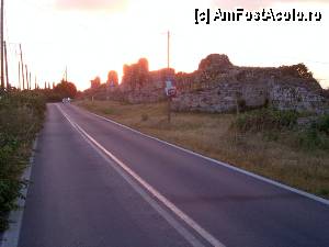 [P112] Vechiul Nikopole - în apus...  » foto by Dragoș_MD
 - 
<span class="allrVoted glyphicon glyphicon-heart hidden" id="av423829"></span>
<a class="m-l-10 hidden" id="sv423829" onclick="voting_Foto_DelVot(,423829,14195)" role="button">șterge vot <span class="glyphicon glyphicon-remove"></span></a>
<a id="v9423829" class=" c-red"  onclick="voting_Foto_SetVot(423829)" role="button"><span class="glyphicon glyphicon-heart-empty"></span> <b>LIKE</b> = Votează poza</a> <img class="hidden"  id="f423829W9" src="/imagini/loader.gif" border="0" /><span class="AjErrMes hidden" id="e423829ErM"></span>