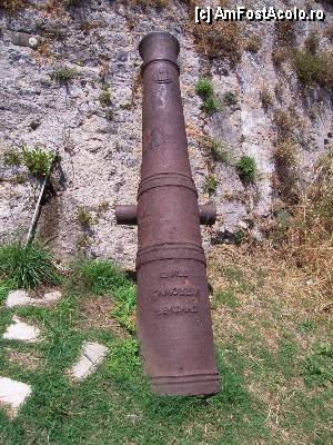 [P86] Cetatea Sfânta Mavra - un tun fabricat la Bergamo » foto by Dragoș_MD
 - 
<span class="allrVoted glyphicon glyphicon-heart hidden" id="av423803"></span>
<a class="m-l-10 hidden" id="sv423803" onclick="voting_Foto_DelVot(,423803,14195)" role="button">șterge vot <span class="glyphicon glyphicon-remove"></span></a>
<a id="v9423803" class=" c-red"  onclick="voting_Foto_SetVot(423803)" role="button"><span class="glyphicon glyphicon-heart-empty"></span> <b>LIKE</b> = Votează poza</a> <img class="hidden"  id="f423803W9" src="/imagini/loader.gif" border="0" /><span class="AjErrMes hidden" id="e423803ErM"></span>