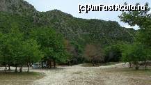 [P06] Acheron - parcarea gratuită. Cu puțin noroc, puteți găsi un loc la umbră. Io am avut...  » foto by Dragoș_MD
 - 
<span class="allrVoted glyphicon glyphicon-heart hidden" id="av423982"></span>
<a class="m-l-10 hidden" id="sv423982" onclick="voting_Foto_DelVot(,423982,14195)" role="button">șterge vot <span class="glyphicon glyphicon-remove"></span></a>
<a id="v9423982" class=" c-red"  onclick="voting_Foto_SetVot(423982)" role="button"><span class="glyphicon glyphicon-heart-empty"></span> <b>LIKE</b> = Votează poza</a> <img class="hidden"  id="f423982W9" src="/imagini/loader.gif" border="0" /><span class="AjErrMes hidden" id="e423982ErM"></span>