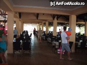 [P34] Club Marco Polo - restaurantul principal » foto by Andox
 - 
<span class="allrVoted glyphicon glyphicon-heart hidden" id="av425678"></span>
<a class="m-l-10 hidden" id="sv425678" onclick="voting_Foto_DelVot(,425678,14263)" role="button">șterge vot <span class="glyphicon glyphicon-remove"></span></a>
<a id="v9425678" class=" c-red"  onclick="voting_Foto_SetVot(425678)" role="button"><span class="glyphicon glyphicon-heart-empty"></span> <b>LIKE</b> = Votează poza</a> <img class="hidden"  id="f425678W9" src="/imagini/loader.gif" border="0" /><span class="AjErrMes hidden" id="e425678ErM"></span>