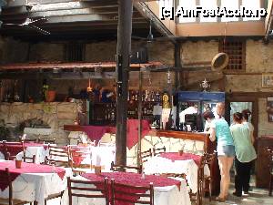 [P03] Sala restaurantului Megaro » foto by Silviu Lache
 - 
<span class="allrVoted glyphicon glyphicon-heart hidden" id="av425777"></span>
<a class="m-l-10 hidden" id="sv425777" onclick="voting_Foto_DelVot(,425777,14267)" role="button">șterge vot <span class="glyphicon glyphicon-remove"></span></a>
<a id="v9425777" class=" c-red"  onclick="voting_Foto_SetVot(425777)" role="button"><span class="glyphicon glyphicon-heart-empty"></span> <b>LIKE</b> = Votează poza</a> <img class="hidden"  id="f425777W9" src="/imagini/loader.gif" border="0" /><span class="AjErrMes hidden" id="e425777ErM"></span>