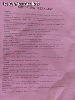 [P11] Flyerul de pe frigider, pe verso cu variantele de mic dejun, în română și în engleză » foto by adriananicoleta
 - 
<span class="allrVoted glyphicon glyphicon-heart hidden" id="av964208"></span>
<a class="m-l-10 hidden" id="sv964208" onclick="voting_Foto_DelVot(,964208,14273)" role="button">șterge vot <span class="glyphicon glyphicon-remove"></span></a>
<a id="v9964208" class=" c-red"  onclick="voting_Foto_SetVot(964208)" role="button"><span class="glyphicon glyphicon-heart-empty"></span> <b>LIKE</b> = Votează poza</a> <img class="hidden"  id="f964208W9" src="/imagini/loader.gif" border="0" /><span class="AjErrMes hidden" id="e964208ErM"></span>