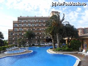 [P03] Hotel Luna Club 4* Piscina exterioara.  » foto by viorica purdel
 - 
<span class="allrVoted glyphicon glyphicon-heart hidden" id="av426785"></span>
<a class="m-l-10 hidden" id="sv426785" onclick="voting_Foto_DelVot(,426785,14279)" role="button">șterge vot <span class="glyphicon glyphicon-remove"></span></a>
<a id="v9426785" class=" c-red"  onclick="voting_Foto_SetVot(426785)" role="button"><span class="glyphicon glyphicon-heart-empty"></span> <b>LIKE</b> = Votează poza</a> <img class="hidden"  id="f426785W9" src="/imagini/loader.gif" border="0" /><span class="AjErrMes hidden" id="e426785ErM"></span>