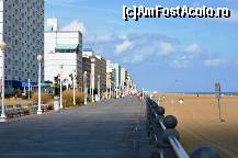[P20] Virginia Beach - promenada » foto by makuy*
 - 
<span class="allrVoted glyphicon glyphicon-heart hidden" id="av479483"></span>
<a class="m-l-10 hidden" id="sv479483" onclick="voting_Foto_DelVot(,479483,14285)" role="button">șterge vot <span class="glyphicon glyphicon-remove"></span></a>
<a id="v9479483" class=" c-red"  onclick="voting_Foto_SetVot(479483)" role="button"><span class="glyphicon glyphicon-heart-empty"></span> <b>LIKE</b> = Votează poza</a> <img class="hidden"  id="f479483W9" src="/imagini/loader.gif" border="0" /><span class="AjErrMes hidden" id="e479483ErM"></span>
