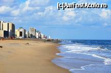 [P25] Virginia Beach - la Ocean » foto by makuy*
 - 
<span class="allrVoted glyphicon glyphicon-heart hidden" id="av479488"></span>
<a class="m-l-10 hidden" id="sv479488" onclick="voting_Foto_DelVot(,479488,14285)" role="button">șterge vot <span class="glyphicon glyphicon-remove"></span></a>
<a id="v9479488" class=" c-red"  onclick="voting_Foto_SetVot(479488)" role="button"><span class="glyphicon glyphicon-heart-empty"></span> <b>LIKE</b> = Votează poza</a> <img class="hidden"  id="f479488W9" src="/imagini/loader.gif" border="0" /><span class="AjErrMes hidden" id="e479488ErM"></span>