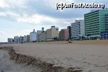 [P28] Virginia Beach - nisipul plajei » foto by makuy*
 - 
<span class="allrVoted glyphicon glyphicon-heart hidden" id="av479491"></span>
<a class="m-l-10 hidden" id="sv479491" onclick="voting_Foto_DelVot(,479491,14285)" role="button">șterge vot <span class="glyphicon glyphicon-remove"></span></a>
<a id="v9479491" class=" c-red"  onclick="voting_Foto_SetVot(479491)" role="button"><span class="glyphicon glyphicon-heart-empty"></span> <b>LIKE</b> = Votează poza</a> <img class="hidden"  id="f479491W9" src="/imagini/loader.gif" border="0" /><span class="AjErrMes hidden" id="e479491ErM"></span>