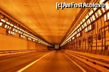 [P06] Spre Virginia Beach - în tunel » foto by makuy*
 - 
<span class="allrVoted glyphicon glyphicon-heart hidden" id="av479469"></span>
<a class="m-l-10 hidden" id="sv479469" onclick="voting_Foto_DelVot(,479469,14285)" role="button">șterge vot <span class="glyphicon glyphicon-remove"></span></a>
<a id="v9479469" class=" c-red"  onclick="voting_Foto_SetVot(479469)" role="button"><span class="glyphicon glyphicon-heart-empty"></span> <b>LIKE</b> = Votează poza</a> <img class="hidden"  id="f479469W9" src="/imagini/loader.gif" border="0" /><span class="AjErrMes hidden" id="e479469ErM"></span>