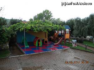 [P04] Locul de joaca pentru pitici » foto by dappa
 - 
<span class="allrVoted glyphicon glyphicon-heart hidden" id="av539169"></span>
<a class="m-l-10 hidden" id="sv539169" onclick="voting_Foto_DelVot(,539169,14289)" role="button">șterge vot <span class="glyphicon glyphicon-remove"></span></a>
<a id="v9539169" class=" c-red"  onclick="voting_Foto_SetVot(539169)" role="button"><span class="glyphicon glyphicon-heart-empty"></span> <b>LIKE</b> = Votează poza</a> <img class="hidden"  id="f539169W9" src="/imagini/loader.gif" border="0" /><span class="AjErrMes hidden" id="e539169ErM"></span>