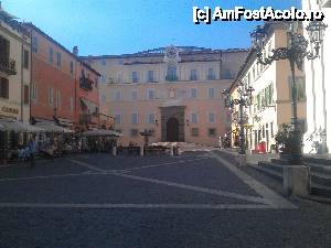 [P05] Castel Gandolfo / piazza Castelului » foto by eduardpetrut
 - 
<span class="allrVoted glyphicon glyphicon-heart hidden" id="av443685"></span>
<a class="m-l-10 hidden" id="sv443685" onclick="voting_Foto_DelVot(,443685,14290)" role="button">șterge vot <span class="glyphicon glyphicon-remove"></span></a>
<a id="v9443685" class=" c-red"  onclick="voting_Foto_SetVot(443685)" role="button"><span class="glyphicon glyphicon-heart-empty"></span> <b>LIKE</b> = Votează poza</a> <img class="hidden"  id="f443685W9" src="/imagini/loader.gif" border="0" /><span class="AjErrMes hidden" id="e443685ErM"></span>
