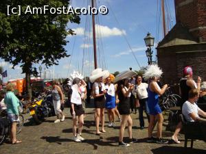 [P33] Majorete care anima o zi de duminica langa vechiul turn » foto by mireille
 - 
<span class="allrVoted glyphicon glyphicon-heart hidden" id="av910215"></span>
<a class="m-l-10 hidden" id="sv910215" onclick="voting_Foto_DelVot(,910215,14304)" role="button">șterge vot <span class="glyphicon glyphicon-remove"></span></a>
<a id="v9910215" class=" c-red"  onclick="voting_Foto_SetVot(910215)" role="button"><span class="glyphicon glyphicon-heart-empty"></span> <b>LIKE</b> = Votează poza</a> <img class="hidden"  id="f910215W9" src="/imagini/loader.gif" border="0" /><span class="AjErrMes hidden" id="e910215ErM"></span>