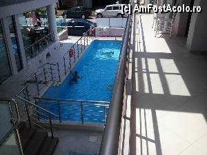 [P05] Piscina » foto by FlaviuGeorge
 - 
<span class="allrVoted glyphicon glyphicon-heart hidden" id="av428227"></span>
<a class="m-l-10 hidden" id="sv428227" onclick="voting_Foto_DelVot(,428227,14306)" role="button">șterge vot <span class="glyphicon glyphicon-remove"></span></a>
<a id="v9428227" class=" c-red"  onclick="voting_Foto_SetVot(428227)" role="button"><span class="glyphicon glyphicon-heart-empty"></span> <b>LIKE</b> = Votează poza</a> <img class="hidden"  id="f428227W9" src="/imagini/loader.gif" border="0" /><span class="AjErrMes hidden" id="e428227ErM"></span>