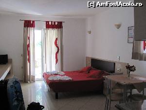 [P01] Camera, la sosirea noastră.  » foto by mulinita
 - 
<span class="allrVoted glyphicon glyphicon-heart hidden" id="av540954"></span>
<a class="m-l-10 hidden" id="sv540954" onclick="voting_Foto_DelVot(,540954,14316)" role="button">șterge vot <span class="glyphicon glyphicon-remove"></span></a>
<a id="v9540954" class=" c-red"  onclick="voting_Foto_SetVot(540954)" role="button"><span class="glyphicon glyphicon-heart-empty"></span> <b>LIKE</b> = Votează poza</a> <img class="hidden"  id="f540954W9" src="/imagini/loader.gif" border="0" /><span class="AjErrMes hidden" id="e540954ErM"></span>