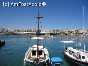 [P03] Mici ambarcațiuni, față în față cu stațiunea, Hersonissos, vedere de la far.  » foto by maryka
 - 
<span class="allrVoted glyphicon glyphicon-heart hidden" id="av945087"></span>
<a class="m-l-10 hidden" id="sv945087" onclick="voting_Foto_DelVot(,945087,14327)" role="button">șterge vot <span class="glyphicon glyphicon-remove"></span></a>
<a id="v9945087" class=" c-red"  onclick="voting_Foto_SetVot(945087)" role="button"><span class="glyphicon glyphicon-heart-empty"></span> <b>LIKE</b> = Votează poza</a> <img class="hidden"  id="f945087W9" src="/imagini/loader.gif" border="0" /><span class="AjErrMes hidden" id="e945087ErM"></span>