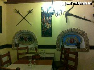 [P34] Din frumoasele decoratiuni ale restaurantului pensiunii 4 » foto by vega06
 - 
<span class="allrVoted glyphicon glyphicon-heart hidden" id="av567319"></span>
<a class="m-l-10 hidden" id="sv567319" onclick="voting_Foto_DelVot(,567319,14374)" role="button">șterge vot <span class="glyphicon glyphicon-remove"></span></a>
<a id="v9567319" class=" c-red"  onclick="voting_Foto_SetVot(567319)" role="button"><span class="glyphicon glyphicon-heart-empty"></span> <b>LIKE</b> = Votează poza</a> <img class="hidden"  id="f567319W9" src="/imagini/loader.gif" border="0" /><span class="AjErrMes hidden" id="e567319ErM"></span>