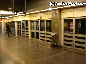 [P16] Staţia metroului automat, în aşteptarea garniturii.  » foto by Silviu Lache
 - 
<span class="allrVoted glyphicon glyphicon-heart hidden" id="av431146"></span>
<a class="m-l-10 hidden" id="sv431146" onclick="voting_Foto_DelVot(,431146,14381)" role="button">șterge vot <span class="glyphicon glyphicon-remove"></span></a>
<a id="v9431146" class=" c-red"  onclick="voting_Foto_SetVot(431146)" role="button"><span class="glyphicon glyphicon-heart-empty"></span> <b>LIKE</b> = Votează poza</a> <img class="hidden"  id="f431146W9" src="/imagini/loader.gif" border="0" /><span class="AjErrMes hidden" id="e431146ErM"></span>
