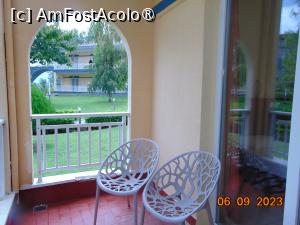 [P23] balcon cu mobilier » foto by Yolanda
 - 
<span class="allrVoted glyphicon glyphicon-heart hidden" id="av1393382"></span>
<a class="m-l-10 hidden" id="sv1393382" onclick="voting_Foto_DelVot(,1393382,14390)" role="button">șterge vot <span class="glyphicon glyphicon-remove"></span></a>
<a id="v91393382" class=" c-red"  onclick="voting_Foto_SetVot(1393382)" role="button"><span class="glyphicon glyphicon-heart-empty"></span> <b>LIKE</b> = Votează poza</a> <img class="hidden"  id="f1393382W9" src="/imagini/loader.gif" border="0" /><span class="AjErrMes hidden" id="e1393382ErM"></span>