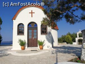 [P07] Biserica din Nea Roda » foto by buruceagga
 - 
<span class="allrVoted glyphicon glyphicon-heart hidden" id="av1300902"></span>
<a class="m-l-10 hidden" id="sv1300902" onclick="voting_Foto_DelVot(,1300902,14414)" role="button">șterge vot <span class="glyphicon glyphicon-remove"></span></a>
<a id="v91300902" class=" c-red"  onclick="voting_Foto_SetVot(1300902)" role="button"><span class="glyphicon glyphicon-heart-empty"></span> <b>LIKE</b> = Votează poza</a> <img class="hidden"  id="f1300902W9" src="/imagini/loader.gif" border="0" /><span class="AjErrMes hidden" id="e1300902ErM"></span>