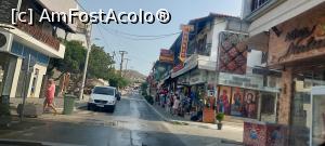 [P36] Ouranopoli - strada principală » foto by Carmen Ion
 - 
<span class="allrVoted glyphicon glyphicon-heart hidden" id="av1339513"></span>
<a class="m-l-10 hidden" id="sv1339513" onclick="voting_Foto_DelVot(,1339513,14414)" role="button">șterge vot <span class="glyphicon glyphicon-remove"></span></a>
<a id="v91339513" class=" c-red"  onclick="voting_Foto_SetVot(1339513)" role="button"><span class="glyphicon glyphicon-heart-empty"></span> <b>LIKE</b> = Votează poza</a> <img class="hidden"  id="f1339513W9" src="/imagini/loader.gif" border="0" /><span class="AjErrMes hidden" id="e1339513ErM"></span>