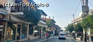[P38] Ouranopoli - strada principală » foto by Carmen Ion
 - 
<span class="allrVoted glyphicon glyphicon-heart hidden" id="av1339515"></span>
<a class="m-l-10 hidden" id="sv1339515" onclick="voting_Foto_DelVot(,1339515,14414)" role="button">șterge vot <span class="glyphicon glyphicon-remove"></span></a>
<a id="v91339515" class=" c-red"  onclick="voting_Foto_SetVot(1339515)" role="button"><span class="glyphicon glyphicon-heart-empty"></span> <b>LIKE</b> = Votează poza</a> <img class="hidden"  id="f1339515W9" src="/imagini/loader.gif" border="0" /><span class="AjErrMes hidden" id="e1339515ErM"></span>