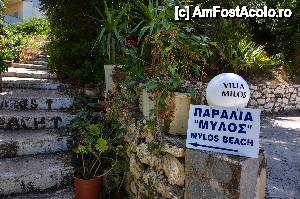 [P10] Un alt indicator catre plaja pus langa taverna Posseidon. Pe aici trebuie sa urcati » foto by Muffin2009*
 - 
<span class="allrVoted glyphicon glyphicon-heart hidden" id="av439806"></span>
<a class="m-l-10 hidden" id="sv439806" onclick="voting_Foto_DelVot(,439806,14442)" role="button">șterge vot <span class="glyphicon glyphicon-remove"></span></a>
<a id="v9439806" class=" c-red"  onclick="voting_Foto_SetVot(439806)" role="button"><span class="glyphicon glyphicon-heart-empty"></span> <b>LIKE</b> = Votează poza</a> <img class="hidden"  id="f439806W9" src="/imagini/loader.gif" border="0" /><span class="AjErrMes hidden" id="e439806ErM"></span>