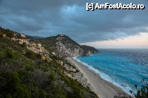 [P69] Plaja Milos, vile frumoase cu vedere la plaja » foto by Muffin2009*
 - 
<span class="allrVoted glyphicon glyphicon-heart hidden" id="av439883"></span>
<a class="m-l-10 hidden" id="sv439883" onclick="voting_Foto_DelVot(,439883,14442)" role="button">șterge vot <span class="glyphicon glyphicon-remove"></span></a>
<a id="v9439883" class=" c-red"  onclick="voting_Foto_SetVot(439883)" role="button"><span class="glyphicon glyphicon-heart-empty"></span> <b>LIKE</b> = Votează poza</a> <img class="hidden"  id="f439883W9" src="/imagini/loader.gif" border="0" /><span class="AjErrMes hidden" id="e439883ErM"></span>