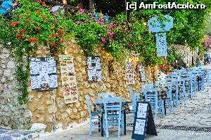 [P14] Taverna Poseidon din Agios Nikitas. Imediat dupa taverna asta trebuie sa faceti stanga catre plaja Milos.  » foto by Vlahos2003
 - 
<span class="allrVoted glyphicon glyphicon-heart hidden" id="av521513"></span>
<a class="m-l-10 hidden" id="sv521513" onclick="voting_Foto_DelVot(,521513,14442)" role="button">șterge vot <span class="glyphicon glyphicon-remove"></span></a>
<a id="v9521513" class=" c-red"  onclick="voting_Foto_SetVot(521513)" role="button"><span class="glyphicon glyphicon-heart-empty"></span> <b>LIKE</b> = Votează poza</a> <img class="hidden"  id="f521513W9" src="/imagini/loader.gif" border="0" /><span class="AjErrMes hidden" id="e521513ErM"></span>