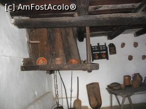 [P20] Obiecte de gătit și mâncat, în jurul vetrei, în cunie.  » foto by Zoazore
 - 
<span class="allrVoted glyphicon glyphicon-heart hidden" id="av912651"></span>
<a class="m-l-10 hidden" id="sv912651" onclick="voting_Foto_DelVot(,912651,14443)" role="button">șterge vot <span class="glyphicon glyphicon-remove"></span></a>
<a id="v9912651" class=" c-red"  onclick="voting_Foto_SetVot(912651)" role="button"><span class="glyphicon glyphicon-heart-empty"></span> <b>LIKE</b> = Votează poza</a> <img class="hidden"  id="f912651W9" src="/imagini/loader.gif" border="0" /><span class="AjErrMes hidden" id="e912651ErM"></span>