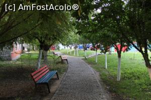 [P25] Aleea cu băncuțe » foto by calincheita
 - 
<span class="allrVoted glyphicon glyphicon-heart hidden" id="av956966"></span>
<a class="m-l-10 hidden" id="sv956966" onclick="voting_Foto_DelVot(,956966,14457)" role="button">șterge vot <span class="glyphicon glyphicon-remove"></span></a>
<a id="v9956966" class=" c-red"  onclick="voting_Foto_SetVot(956966)" role="button"><span class="glyphicon glyphicon-heart-empty"></span> <b>LIKE</b> = Votează poza</a> <img class="hidden"  id="f956966W9" src="/imagini/loader.gif" border="0" /><span class="AjErrMes hidden" id="e956966ErM"></span>
