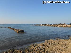 [P48] am umblat pe jos de la digul capul turcului pana la urmatorul dig, unde ne-am oprit ca nu puteam merge mai departe. apa a fost perfecta aici, inspre digul asta!!  » foto by alle4295
 - 
<span class="allrVoted glyphicon glyphicon-heart hidden" id="av648242"></span>
<a class="m-l-10 hidden" id="sv648242" onclick="voting_Foto_DelVot(,648242,14458)" role="button">șterge vot <span class="glyphicon glyphicon-remove"></span></a>
<a id="v9648242" class=" c-red"  onclick="voting_Foto_SetVot(648242)" role="button"><span class="glyphicon glyphicon-heart-empty"></span> <b>LIKE</b> = Votează poza</a> <img class="hidden"  id="f648242W9" src="/imagini/loader.gif" border="0" /><span class="AjErrMes hidden" id="e648242ErM"></span>