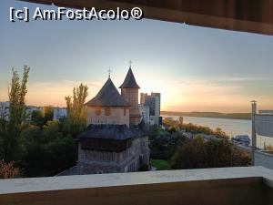 [P15] Vedere (laterală) către fluviu - la răsărit de soare. » foto by tata123 🔱
 - 
<span class="allrVoted glyphicon glyphicon-heart hidden" id="av1361971"></span>
<a class="m-l-10 hidden" id="sv1361971" onclick="voting_Foto_DelVot(,1361971,14467)" role="button">șterge vot <span class="glyphicon glyphicon-remove"></span></a>
<a id="v91361971" class=" c-red"  onclick="voting_Foto_SetVot(1361971)" role="button"><span class="glyphicon glyphicon-heart-empty"></span> <b>LIKE</b> = Votează poza</a> <img class="hidden"  id="f1361971W9" src="/imagini/loader.gif" border="0" /><span class="AjErrMes hidden" id="e1361971ErM"></span>