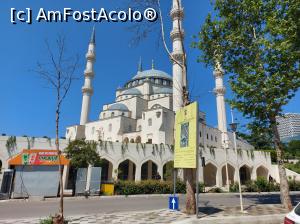 [P18] Marea Moschee din Tirana aproape finalizata, inca nedeschisa vizitatorilor » foto by raducondurache
 - 
<span class="allrVoted glyphicon glyphicon-heart hidden" id="av1367103"></span>
<a class="m-l-10 hidden" id="sv1367103" onclick="voting_Foto_DelVot(,1367103,14472)" role="button">șterge vot <span class="glyphicon glyphicon-remove"></span></a>
<a id="v91367103" class=" c-red"  onclick="voting_Foto_SetVot(1367103)" role="button"><span class="glyphicon glyphicon-heart-empty"></span> <b>LIKE</b> = Votează poza</a> <img class="hidden"  id="f1367103W9" src="/imagini/loader.gif" border="0" /><span class="AjErrMes hidden" id="e1367103ErM"></span>