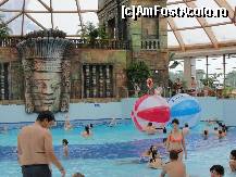 [P18] Buclucasele water ball ce pluteau in piscina cu valuri » foto by dananecula*
 - 
<span class="allrVoted glyphicon glyphicon-heart hidden" id="av122253"></span>
<a class="m-l-10 hidden" id="sv122253" onclick="voting_Foto_DelVot(,122253,14480)" role="button">șterge vot <span class="glyphicon glyphicon-remove"></span></a>
<a id="v9122253" class=" c-red"  onclick="voting_Foto_SetVot(122253)" role="button"><span class="glyphicon glyphicon-heart-empty"></span> <b>LIKE</b> = Votează poza</a> <img class="hidden"  id="f122253W9" src="/imagini/loader.gif" border="0" /><span class="AjErrMes hidden" id="e122253ErM"></span>