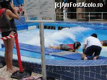 [P20] Lectii de surf pe piscina cu acelasi nume » foto by dananecula*
 - 
<span class="allrVoted glyphicon glyphicon-heart hidden" id="av122258"></span>
<a class="m-l-10 hidden" id="sv122258" onclick="voting_Foto_DelVot(,122258,14480)" role="button">șterge vot <span class="glyphicon glyphicon-remove"></span></a>
<a id="v9122258" class=" c-red"  onclick="voting_Foto_SetVot(122258)" role="button"><span class="glyphicon glyphicon-heart-empty"></span> <b>LIKE</b> = Votează poza</a> <img class="hidden"  id="f122258W9" src="/imagini/loader.gif" border="0" /><span class="AjErrMes hidden" id="e122258ErM"></span>