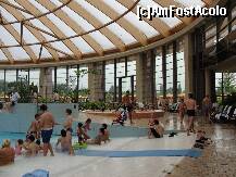 [P07] Vedere de langa piscina cu valuri si jacuzzi mai in departare » foto by dananecula*
 - 
<span class="allrVoted glyphicon glyphicon-heart hidden" id="av122115"></span>
<a class="m-l-10 hidden" id="sv122115" onclick="voting_Foto_DelVot(,122115,14480)" role="button">șterge vot <span class="glyphicon glyphicon-remove"></span></a>
<a id="v9122115" class=" c-red"  onclick="voting_Foto_SetVot(122115)" role="button"><span class="glyphicon glyphicon-heart-empty"></span> <b>LIKE</b> = Votează poza</a> <img class="hidden"  id="f122115W9" src="/imagini/loader.gif" border="0" /><span class="AjErrMes hidden" id="e122115ErM"></span>