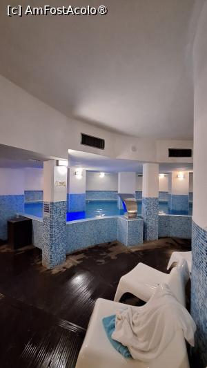 [P02] Palace Hotel, zona Spa » foto by sunflower
 - 
<span class="allrVoted glyphicon glyphicon-heart hidden" id="av1418637"></span>
<a class="m-l-10 hidden" id="sv1418637" onclick="voting_Foto_DelVot(,1418637,14481)" role="button">șterge vot <span class="glyphicon glyphicon-remove"></span></a>
<a id="v91418637" class=" c-red"  onclick="voting_Foto_SetVot(1418637)" role="button"><span class="glyphicon glyphicon-heart-empty"></span> <b>LIKE</b> = Votează poza</a> <img class="hidden"  id="f1418637W9" src="/imagini/loader.gif" border="0" /><span class="AjErrMes hidden" id="e1418637ErM"></span>