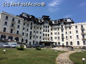 [P01] Hotel Palace Govora, vazut dinspre strada Tudor Vladimirescu.  » foto by Floria
 - 
<span class="allrVoted glyphicon glyphicon-heart hidden" id="av1058750"></span>
<a class="m-l-10 hidden" id="sv1058750" onclick="voting_Foto_DelVot(,1058750,14481)" role="button">șterge vot <span class="glyphicon glyphicon-remove"></span></a>
<a id="v91058750" class=" c-red"  onclick="voting_Foto_SetVot(1058750)" role="button"><span class="glyphicon glyphicon-heart-empty"></span> <b>LIKE</b> = Votează poza</a> <img class="hidden"  id="f1058750W9" src="/imagini/loader.gif" border="0" /><span class="AjErrMes hidden" id="e1058750ErM"></span>